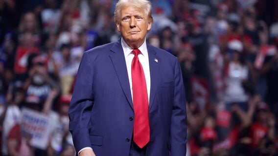Трамп рассмотрит вопрос депортации Маска