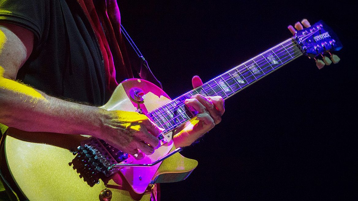 Программист в свитере. Программисты музыканты. Прическа программиста. Программисты музыканты. Dz-systems дмитрий завалишин.