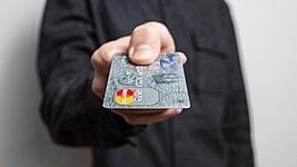«Средний чек» — 43 доллара. БПЦ рассказал о махинациях с платёжными картами в Беларуси 