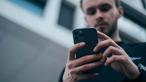 Беларусы больше не уйдут в глубокий минус: операторы ввели лимит по задолженности на счету