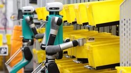 Роботы до сих пор — роскошь крупных корпораций, рынок труда остается человеческим Роботы до сих пор — роскошь крупных корпораций, рынок труда остается человеческим