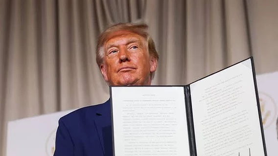 Трамп и главы ИИ-гигантов подписали соглашение о «самоконтроле» отрасли