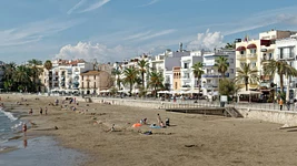 Испания признала просроченные паспорта РБ. В чатах обсуждают подвох — разбираемся (ну, пробуем)