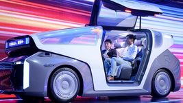 Поисковик Baidu представил прототип своего первого беспилотного электромобиля