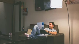 «Очень комфортно — 18К злотых на руки». Как попасть в польский Samsung на расслабоне