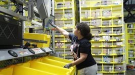 Мы работаем как на складе: программисты Amazon недовольны внедрением ИИ Мы работаем как на складе: программисты Amazon недовольны внедрением ИИ