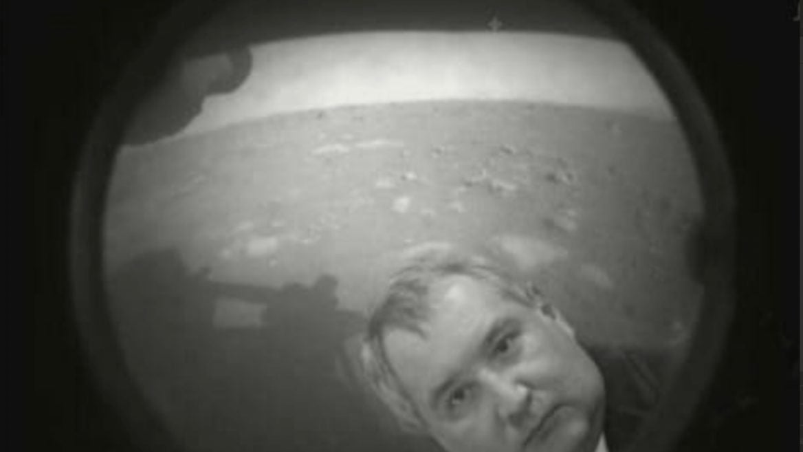 Медведи спагетти и пылевой дьявол: что находят на снимках Марса
