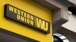Western Union приостановила переводы в приложении в России. Переводы не принимает БелВЭБ