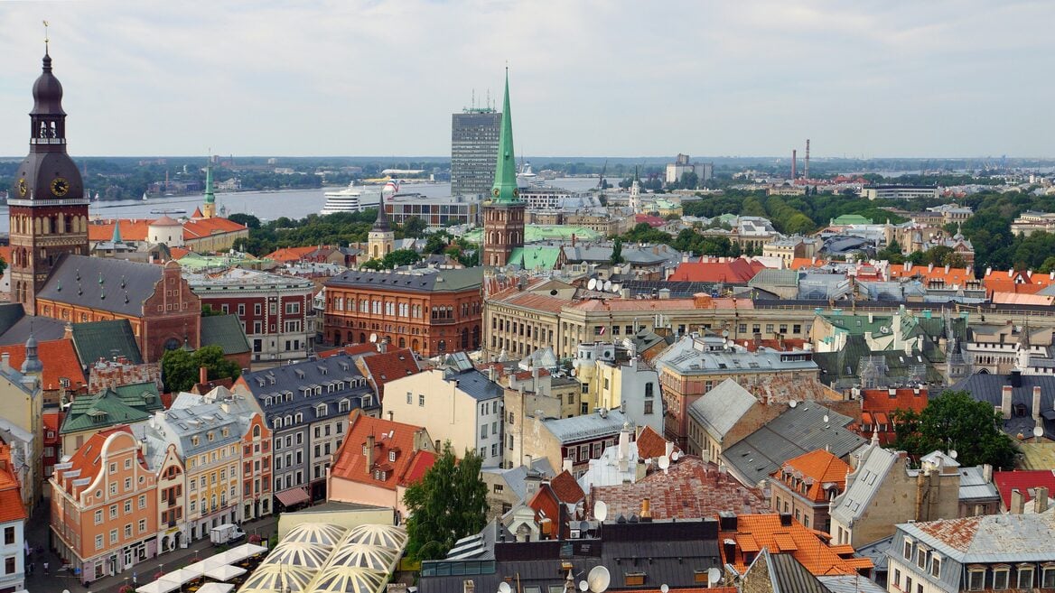 Латвия готовит распоряжение о прекращении регулярных автобусных перевозок с Беларусью