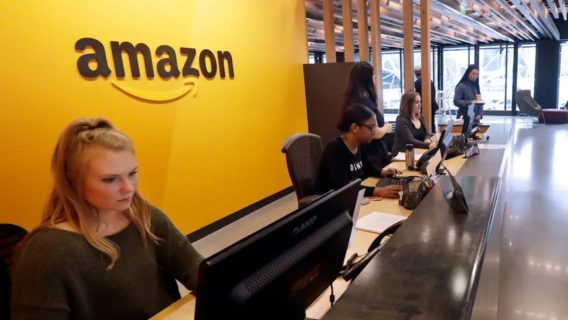 Низкая зарплата, высокая конкуренция: Amazon теряет ценных сотрудников вдвое быстрее, чем за последние шесть лет