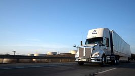 Amazon инвестирует в стартап Plus, который разрабатывает грузовики-беспилотники
