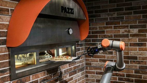 Роботогеддон: во Франции наняли роботов-поваров, в Британии машинами заменили работников склада