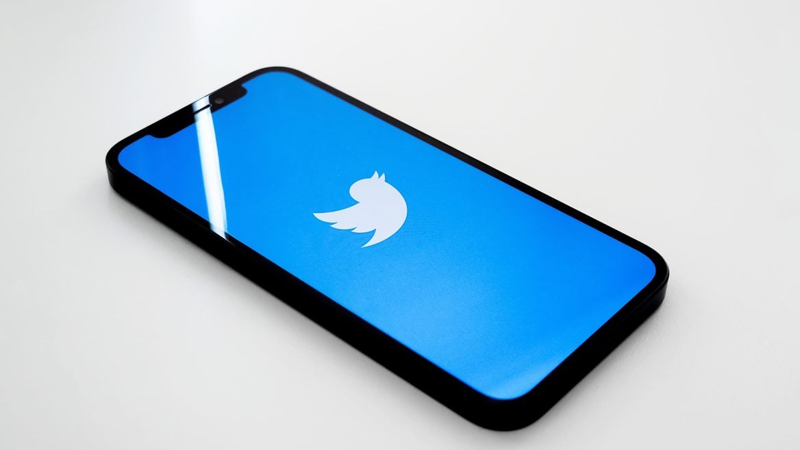 В сети продают данные 54 млн пользователей Twitter за $30 тысяч