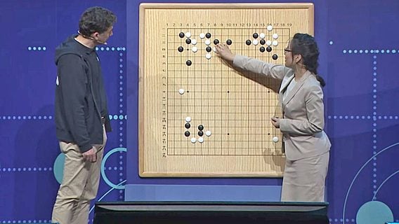 AlphaGo больше не нужны люди, чтобы совершенствовать мастерство в игре Го 