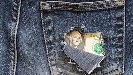 ИИ не умеет зарабатывать: все топ-модели проиграли в ставках на спорт