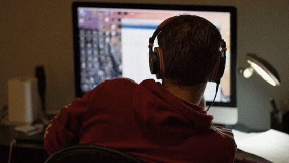 У Японіі школьнік навайбкодзіў узломшчыка і скраў дадзеныя мільёнаў карыстальнікаў