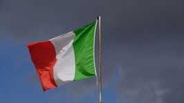 Італьянскі візавы цэнтр увёў «тэрмін прыдатнасці» для нумароў жывой чаргі