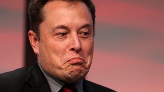 Tesla захоўвае дадзеныя пра смяротныя аварыі, але адмаўляецца іх раскрываць