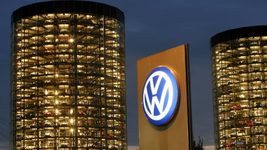 В ФРГ из-за нехватки украинских комплектующих остановят работу два завода Volkswagen