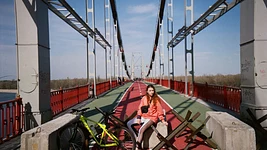 «Тревожность словила». Как беларуске работается в украинском коллективе 