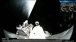 Спутники SpaceX для раздачи «космического интернета» успешно вышли на орбиту 
