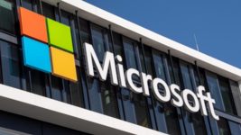Microsoft получила иск за ущемление вторичного рынка ПО