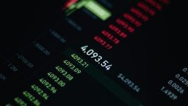 Падение рынка, новые дела и позитивные прогнозы: Июньский дайджест событый крипторынка от Dzengi.com