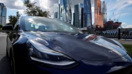 Рекламный ролик Tesla про автопилот 2016 года был постановочным