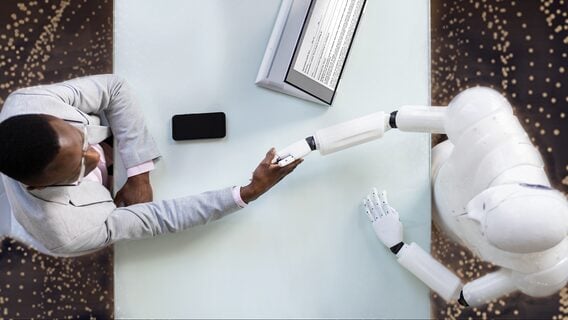 Компании объединяют ИТ и HR, чтобы подготовить сотрудников к «вторжению» ИИ