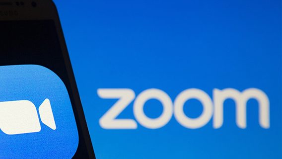 Zoom объявила о замедлении роста. Акции компании упали на рекордные 17%