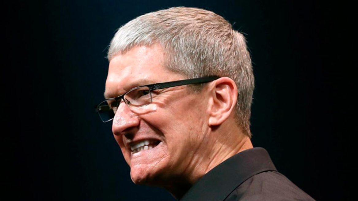 Тим Кук признался что был неправ и намекнул на скорый релиз очков Apple