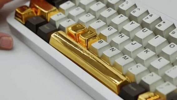 Китайская компания дарит программистам клавиши из чистого золота