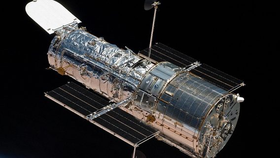 Телескоп «Хаббл» скоро упадет на Землю. NASA обратилось за помощью к SpaceX