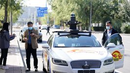 Baidu и Pony.ai запускают коммерческие сервисы роботакси в Пекине