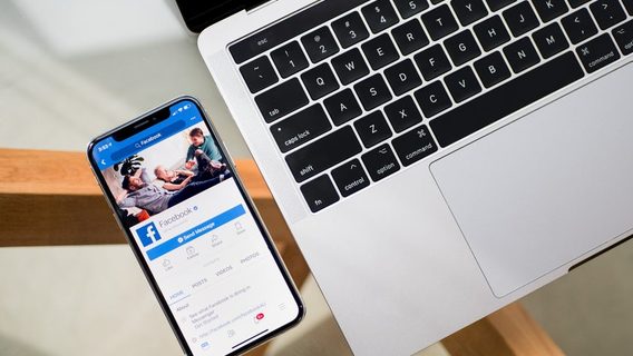 Разработчик создал инструмент «‎для отписки от всего»‎ — Facebook забанила его навечно