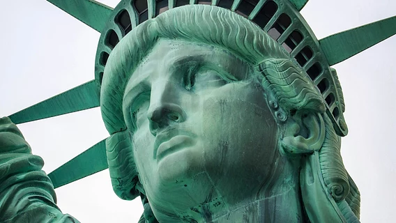 ЗША прыпыняюць выдачу віз грамадзянам 75 краін — Fox News (upd)