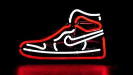 Nike подала в суд на ретейлера, который продает ее кроссовки в виде NFT