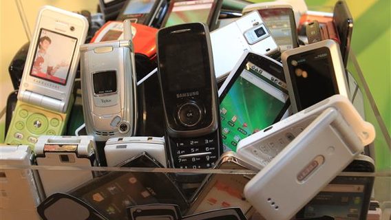 Вьетнам раздаст населению миллионы 4G-смартфонов