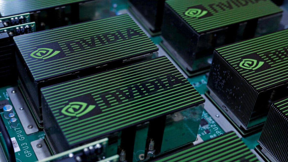 Nvidia и Intel переделывают чипы для китайского рынка чтобы не нарушать санкции