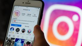 Instagram планирует интегрировать чат-бот с ИИ