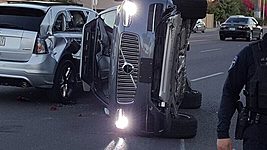 Uber приостановила тестирование самоуправляемых автомобилей после аварии 