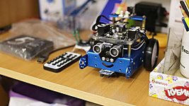 Как чемпион Беларуси по автомодельному спорту создаёт роботов для обучения программированию (видео) 