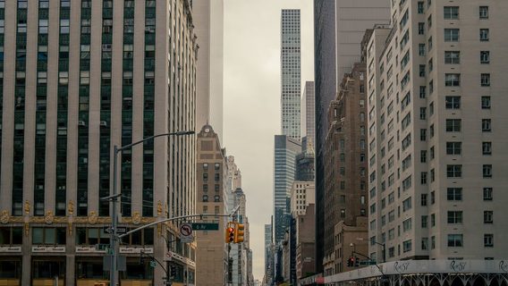 Нью-Йорк обязал бигтехи указывать зарплатные вилки в вакансиях