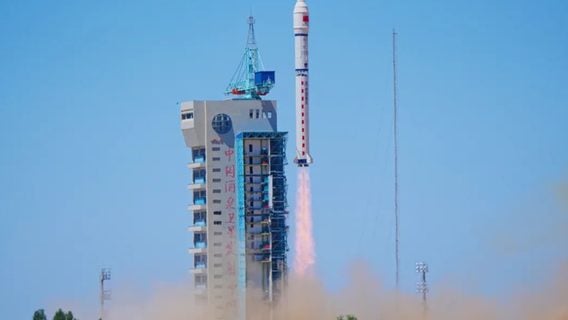 Китай строит дата-центр в космоcе — сеть из 2800 ИИ-спутников