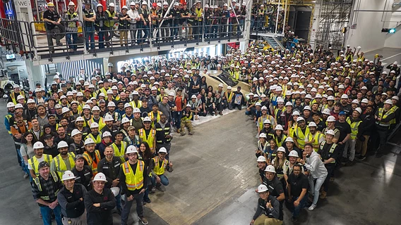 Tesla выпусціла з канвеера першы Cybercab