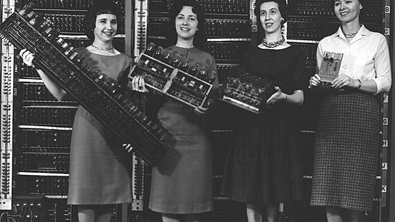Женщины в Computer Science. Часть 1. Миф о розовых мозгах