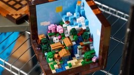 LEGO представила первый набор Minecraft