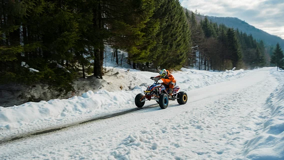 «Время на задачу сократили в 2 раза». Компания помешалась на AI — айтишники жалуются