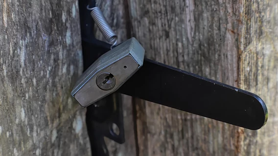 Как перейти на passkeys вместо паролей и не запереть сотрудников снаружи