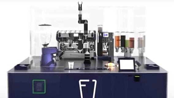 Белорусы из Rozum Robotics сделали робота-бариста, который готовит кофе (видео) 